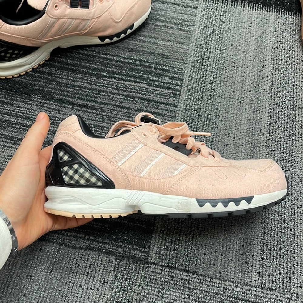 Adidas Originals sneakers women’s size 9.5/men 8